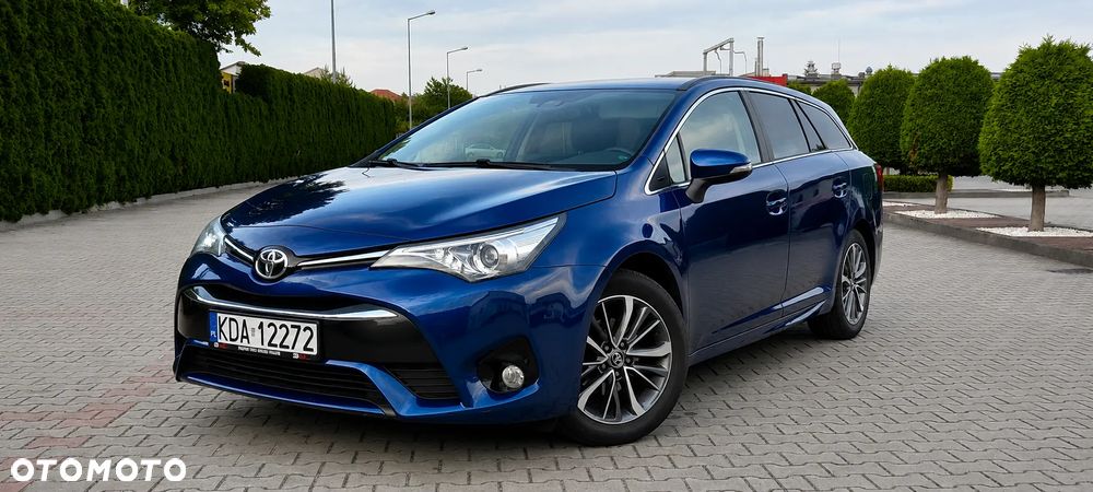Toyota Avensis Touring Sports 1.8 Executive - 2