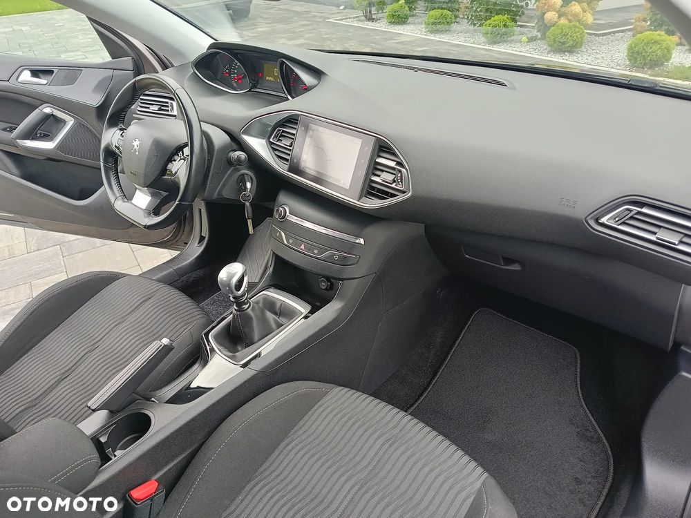 Peugeot 308 - 10