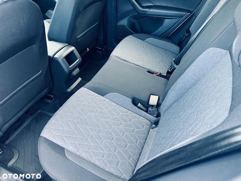 Volkswagen T-Cross - 14