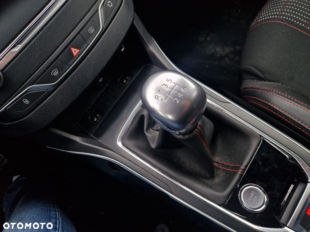 Peugeot 308 - 18