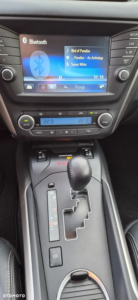 Toyota Avensis - 11