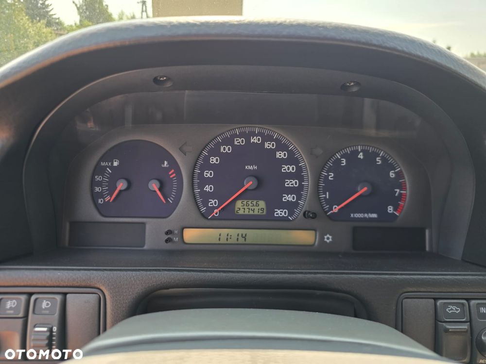 Volvo V70 R 2.3 AWD - 23
