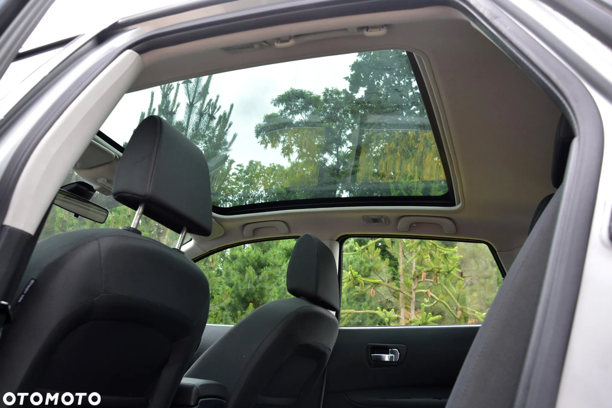 Nissan Qashqai 2.0 dCi Lounge - 28