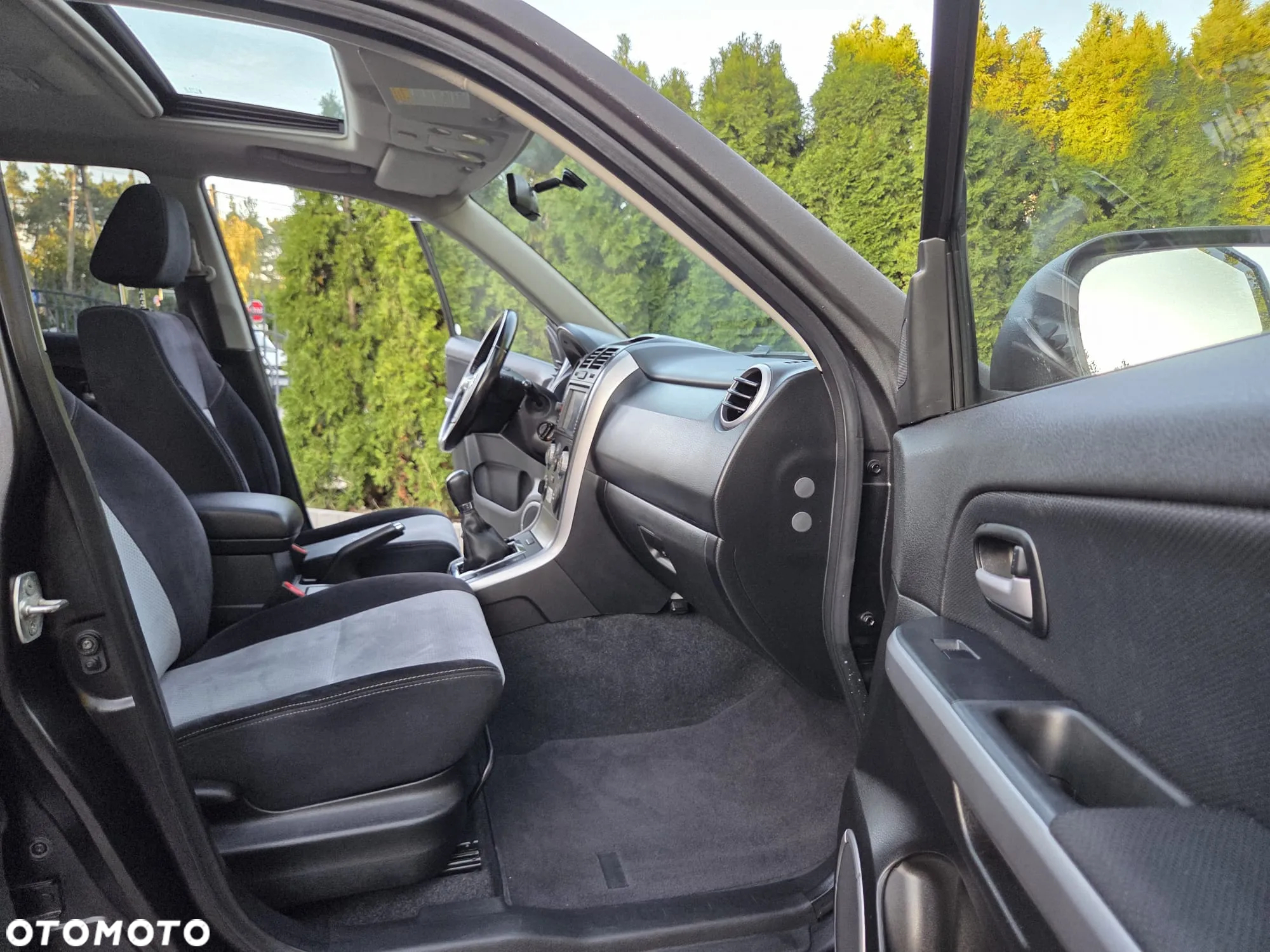 Suzuki Grand Vitara 2.0 De luxe - 19