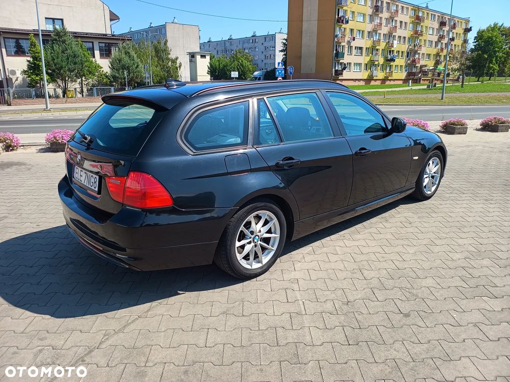 BMW Seria 3 316d - 10
