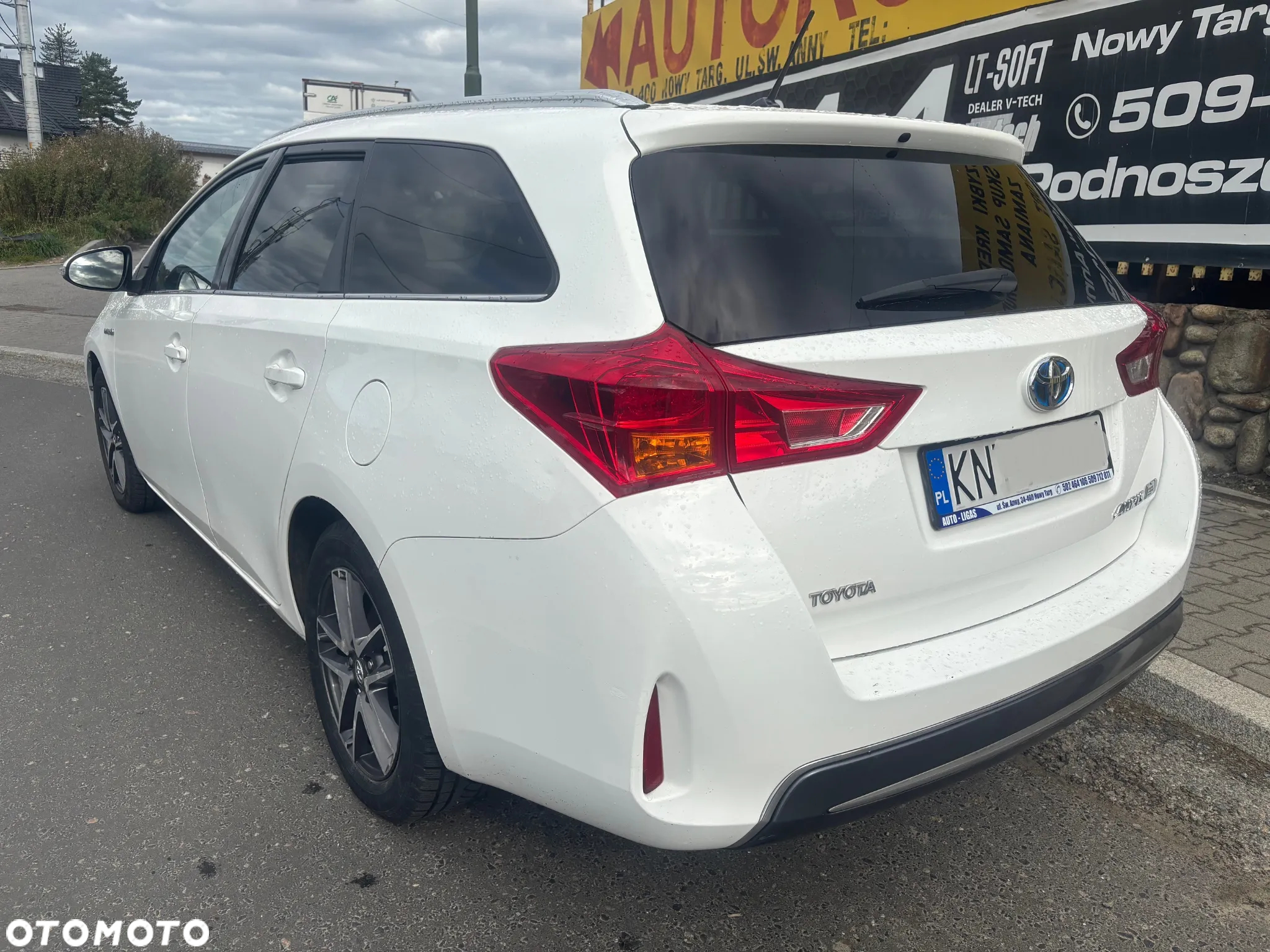 Toyota Auris 1.8 HSD Luna - 6