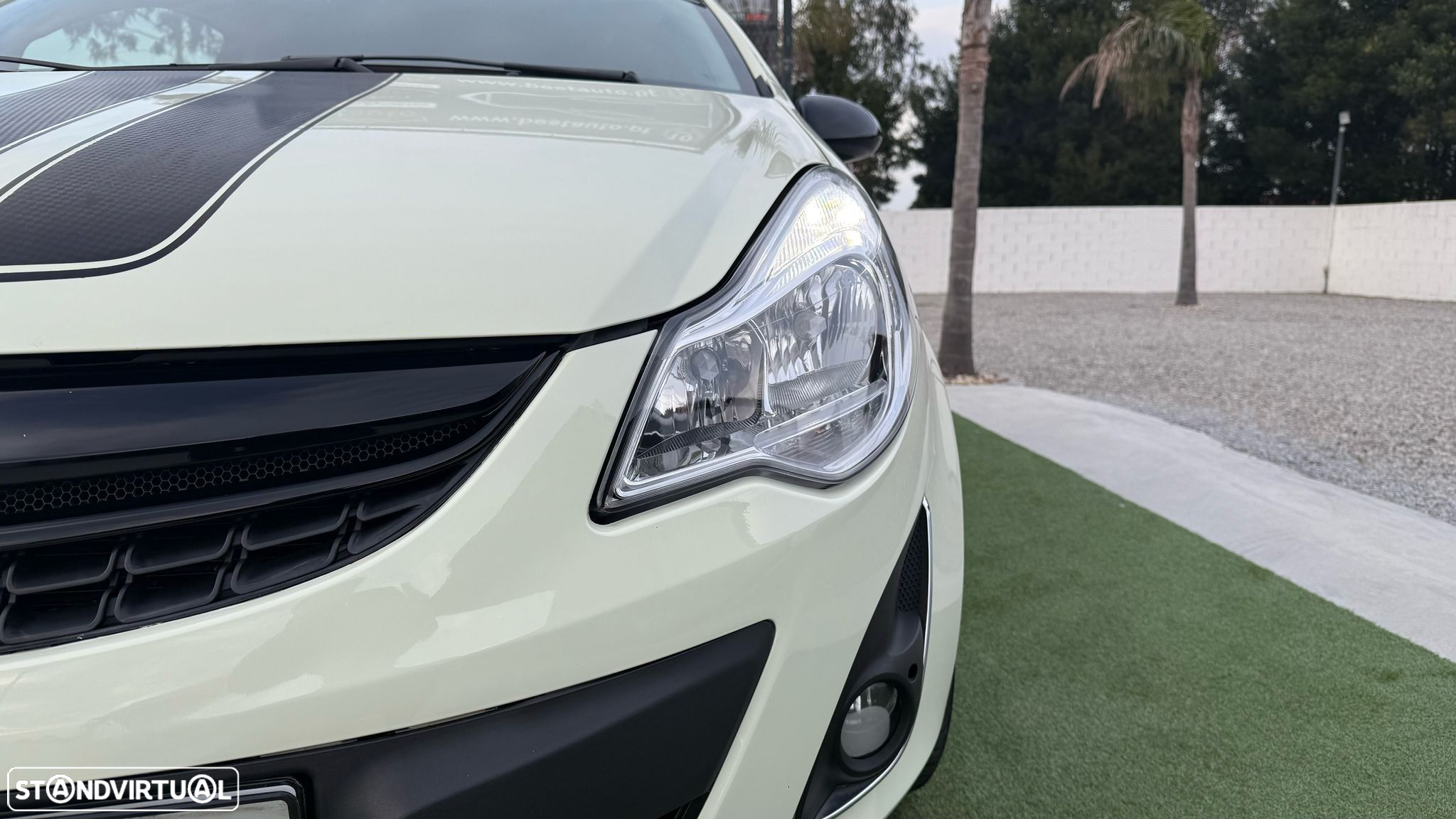 Opel Corsa 1.2 Black Edition - 12