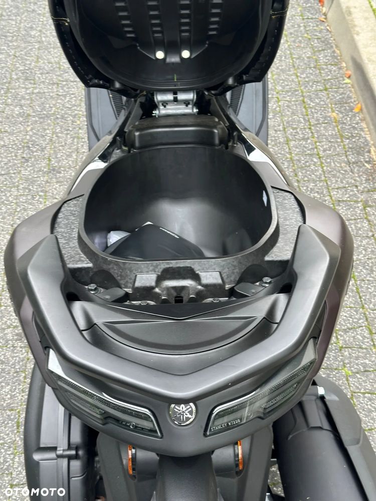 Yamaha NMAX - 13