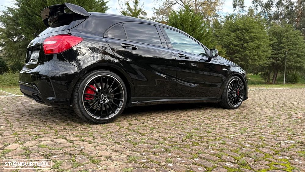 Mercedes-Benz A 45 AMG 4Matic Speedshift 7G-DCT - 18