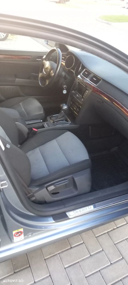 Skoda Superb 1.8 TSI Ambition DSG - 12