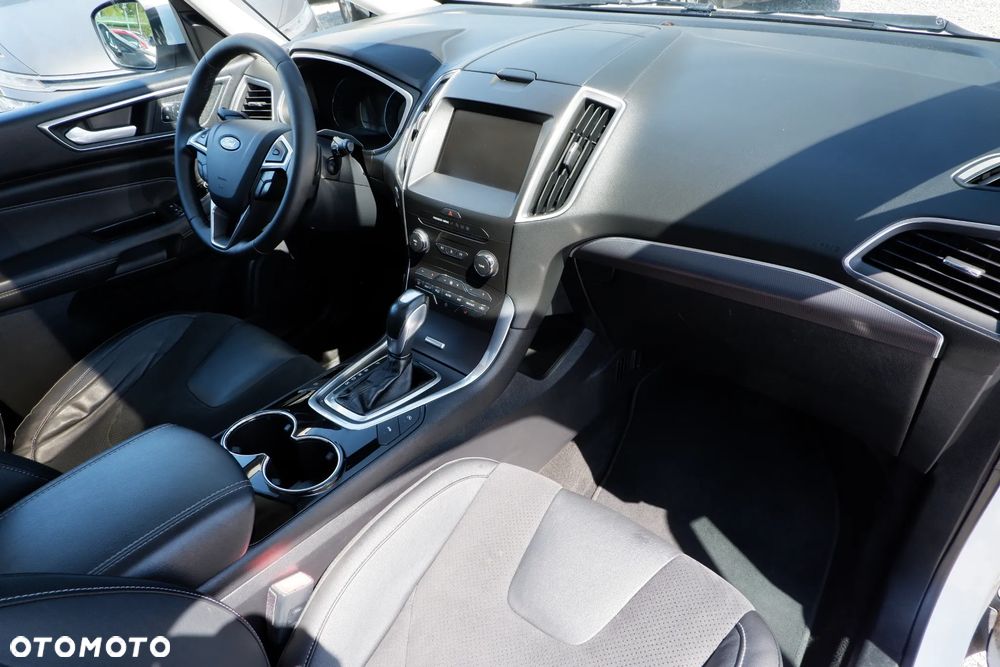 Ford S-Max 2.0 TDCi 4WD Titanium PowerShift - 4