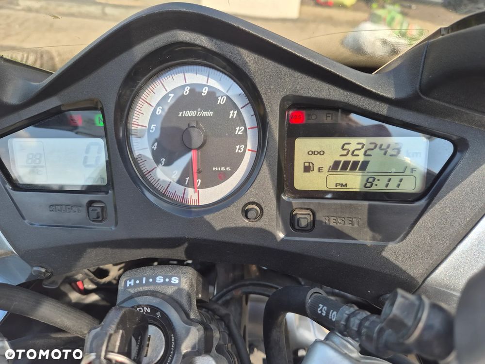 Honda VFR - 6