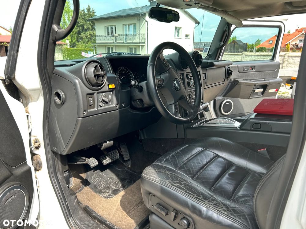 Hummer H2 6.0 V8 - 12