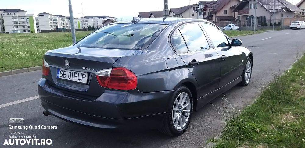 BMW Seria 3 318d DPF - 3