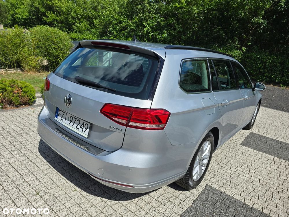 Volkswagen Passat 2.0 TDI (BlueMotion Technology) DSG Comfortline - 3