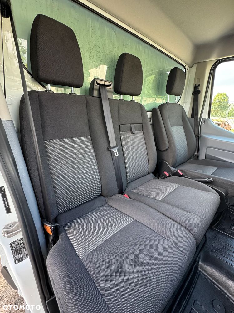 Ford Transit - 11
