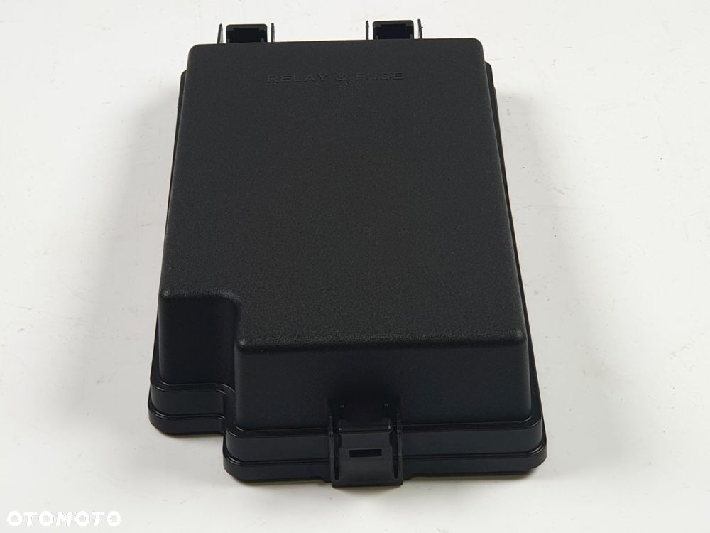 TOYOTA COROLLA E21 1.8h od 2019r Pokrywa Skrzynki Bezpieczników - 12