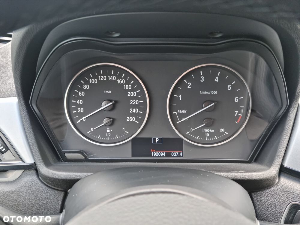 BMW X1 sDrive18i - 26
