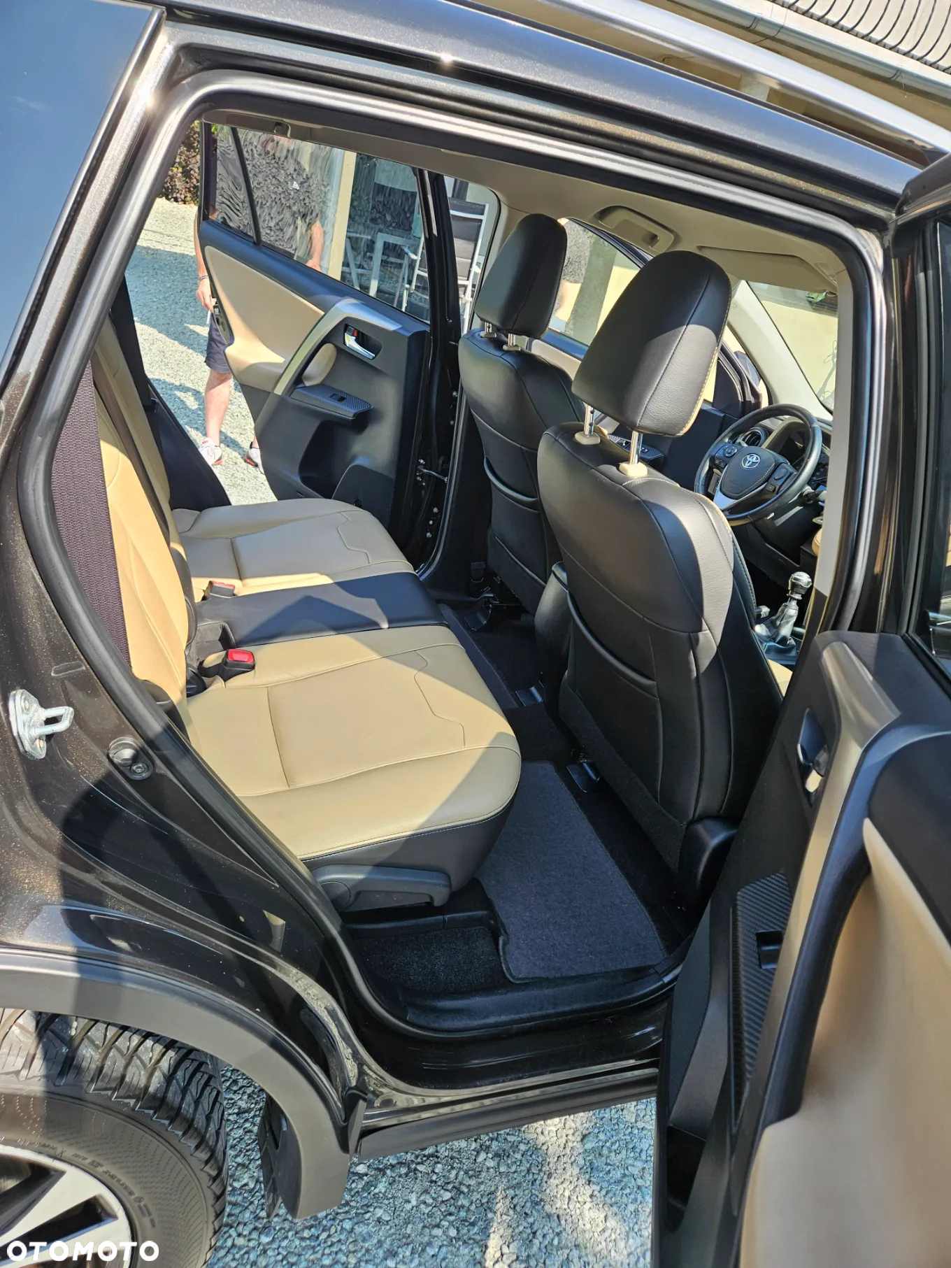Toyota RAV4 2.0 D-4D Premium 4x2 - 11
