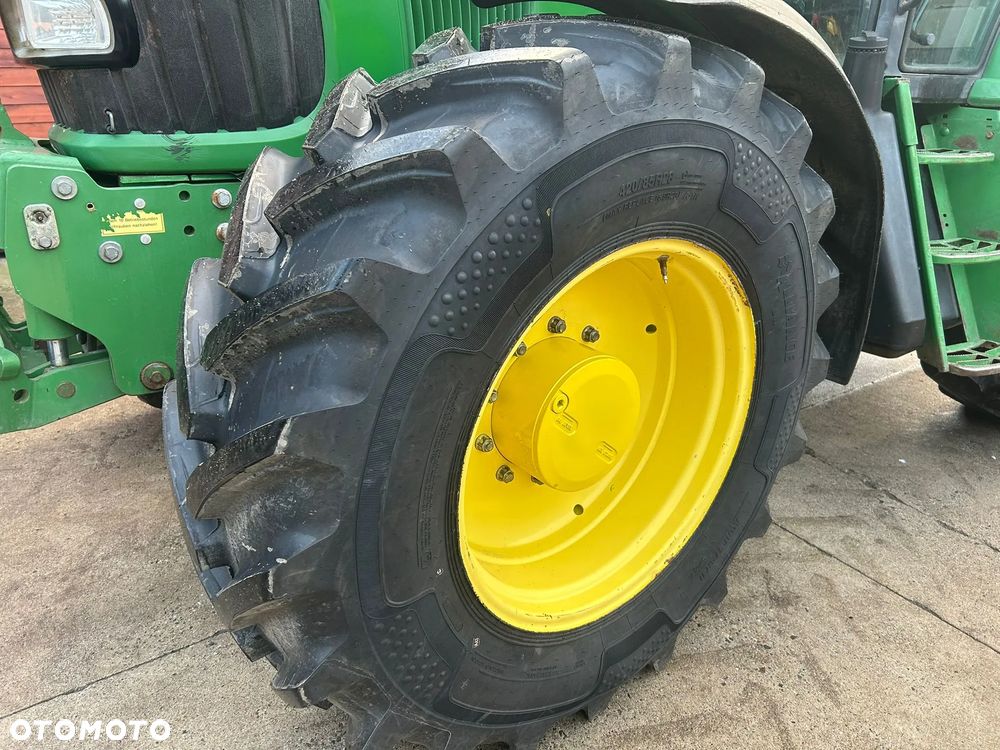 John Deere 6820 - 13