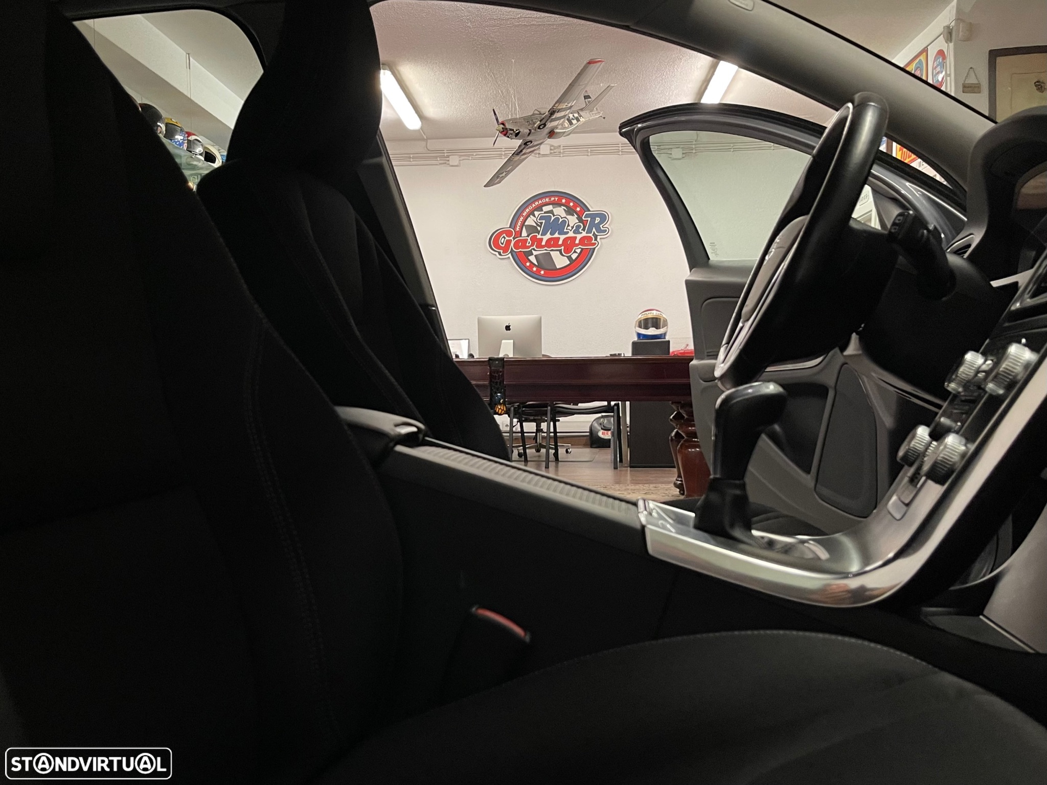 Volvo V60 2.0 D2 Momentum - 21