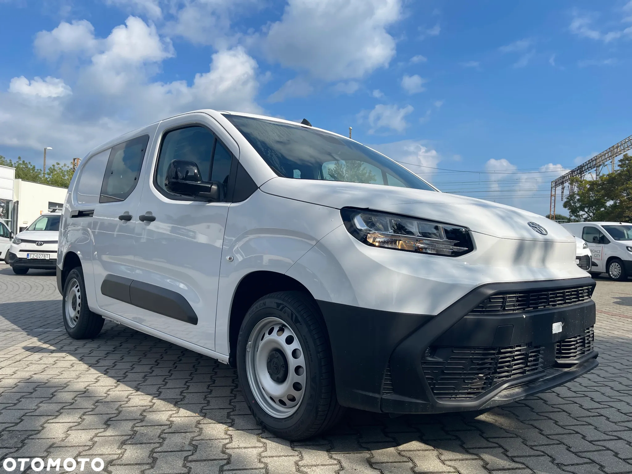 Toyota Proace City 1.5 D-4D Long 2,4t Active (bryg.) - 3