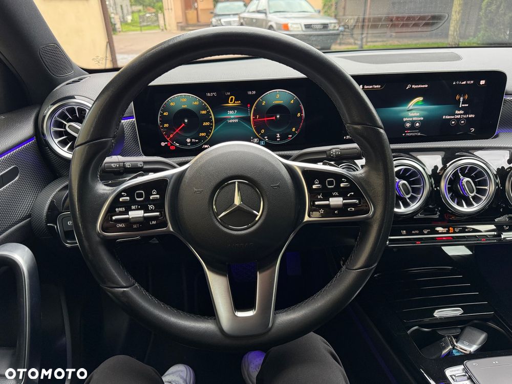 Mercedes-Benz Klasa A 180 d Style 7G-DCT - 22