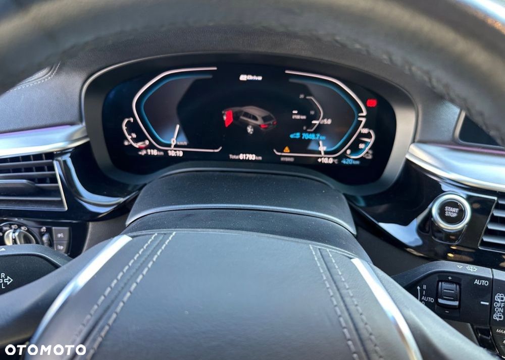 BMW Seria 5 530e xDrive PHEV M Sport - 14