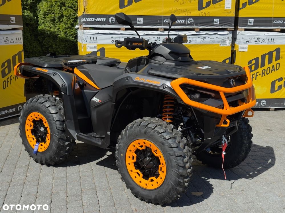 Can-Am Outlander - 1