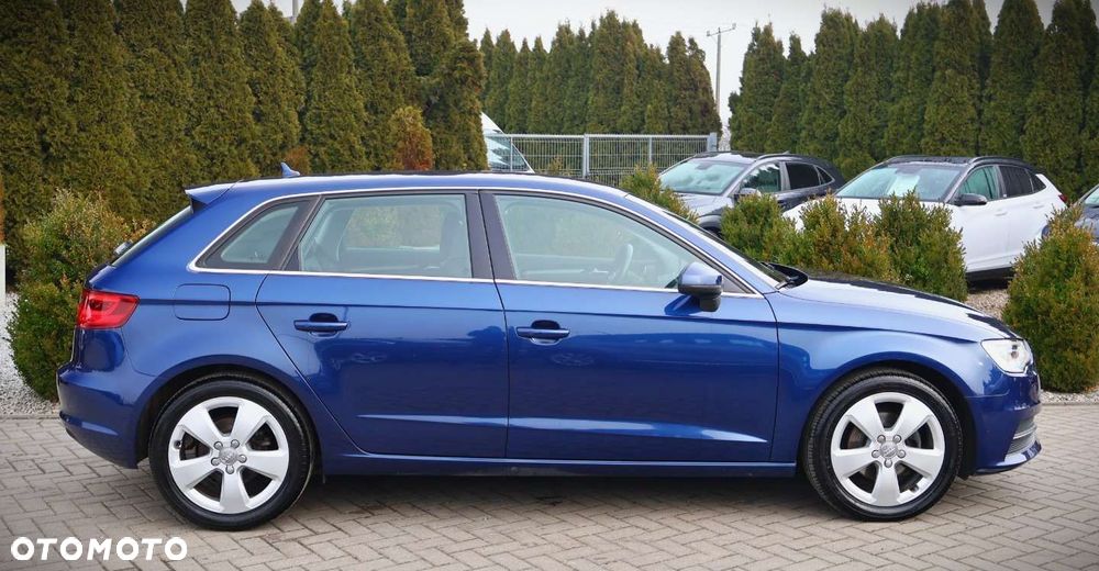 Audi A3 Sportback - 4