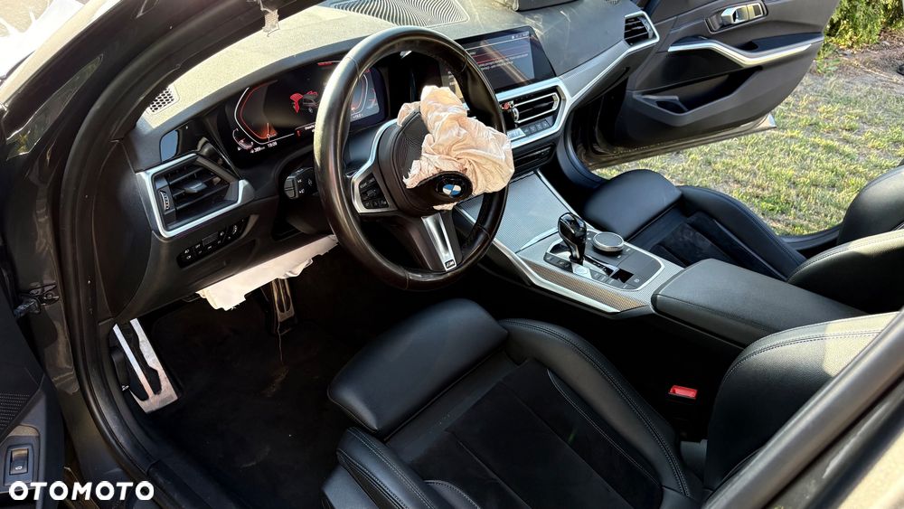 BMW Seria 3 330i M Sport - 12