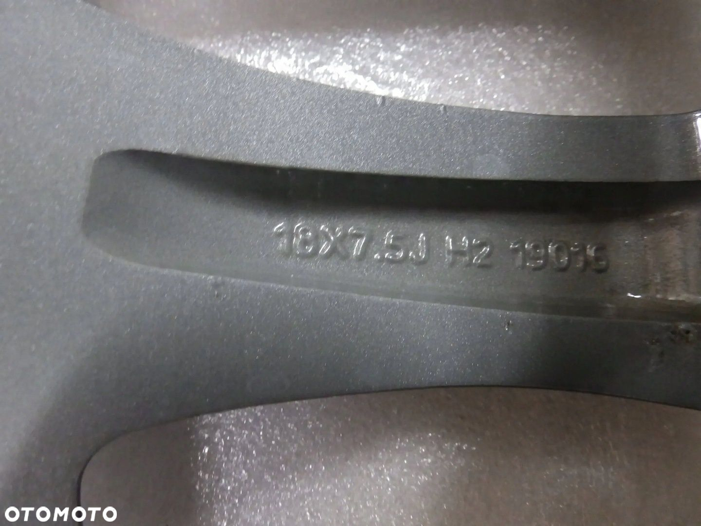 Felga MG HS Saic Motor elektryk 18x7.5J H2 Et41 5x112 10485512M - 10