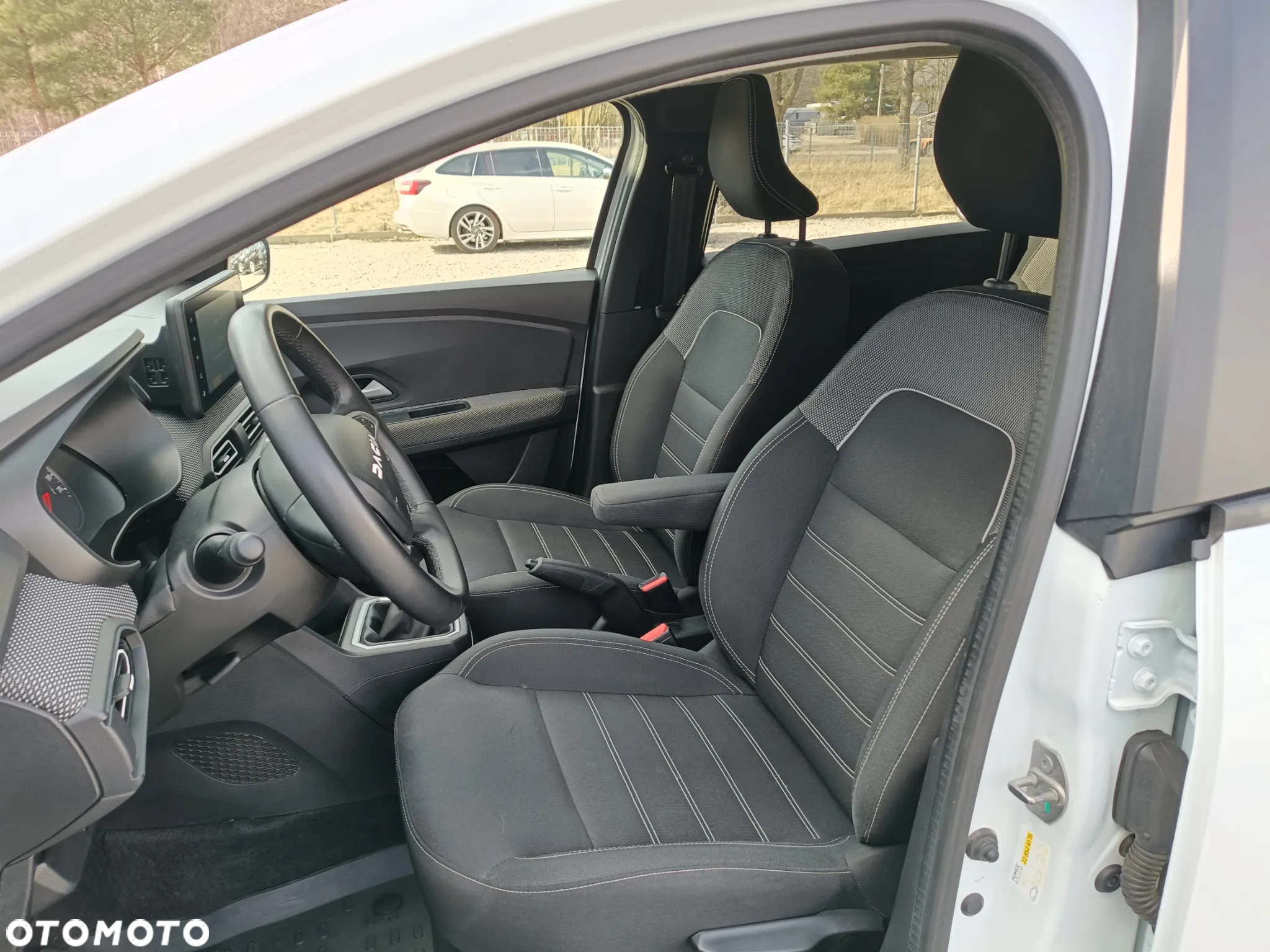 Dacia Jogger 1.0 TCe Expression 7os - 12