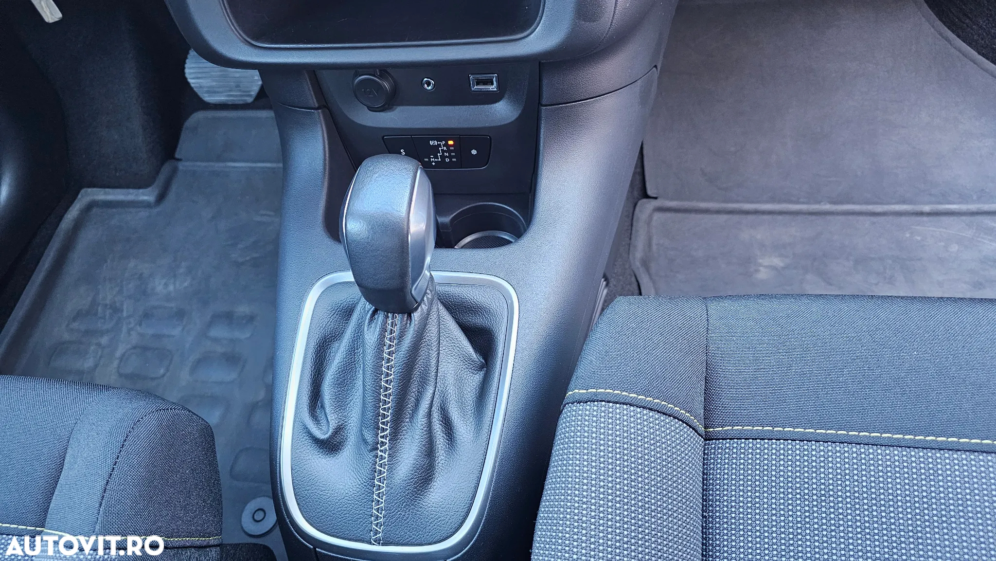 Citroën C3 1.2 PureTech S&S EAT Feel - 11