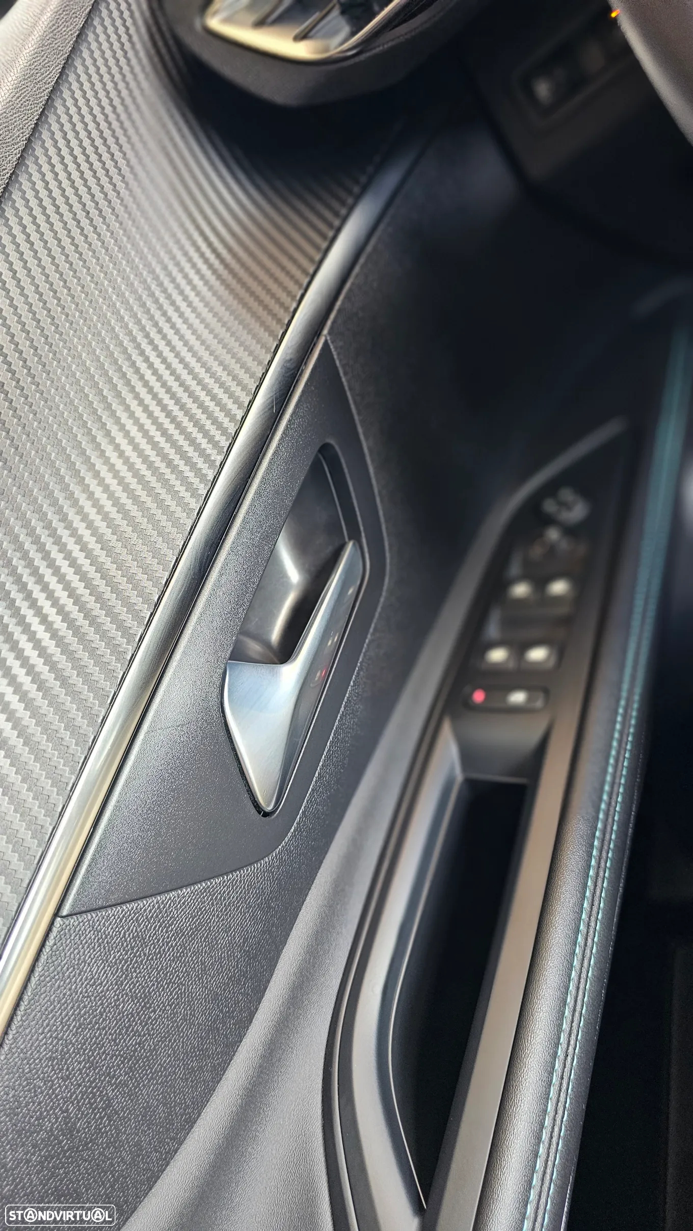 Peugeot 5008 1.2 PureTech Allure - 19