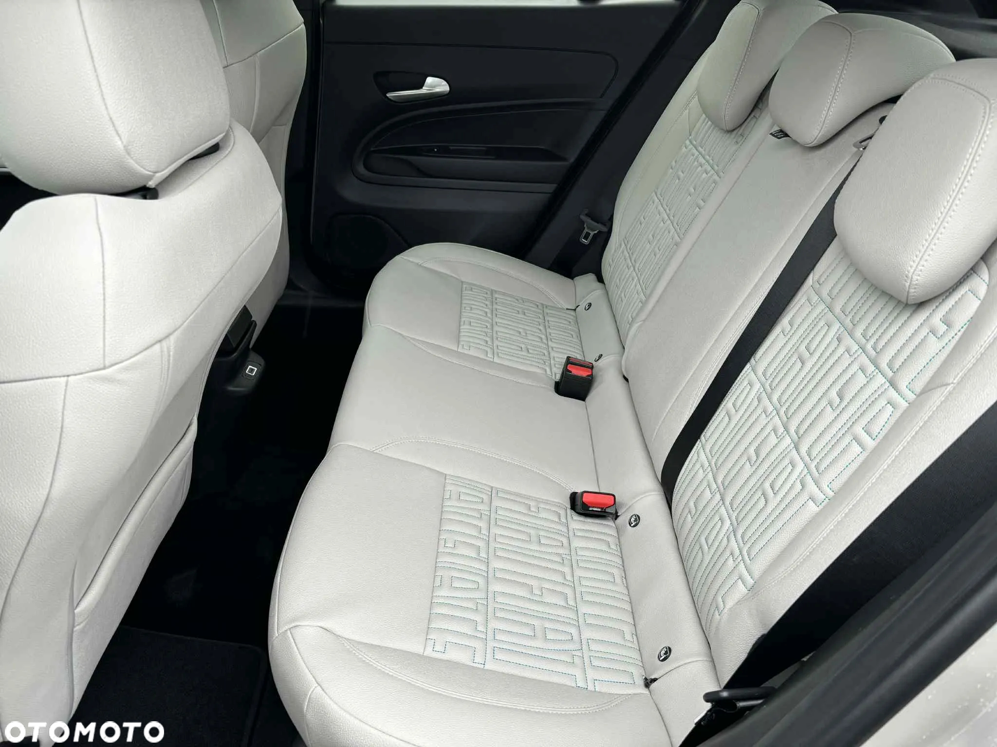 Fiat 600 1.2 Turbo Hybrid La Prima eDCT - 12