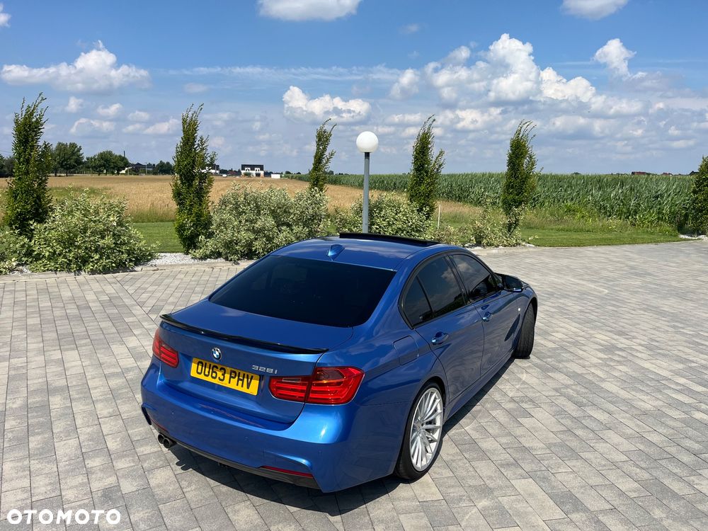 BMW Seria 3 328i M Sport - 7