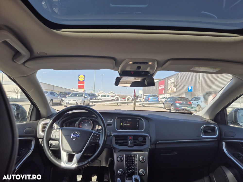 Volvo V40 D4 Summum - 15