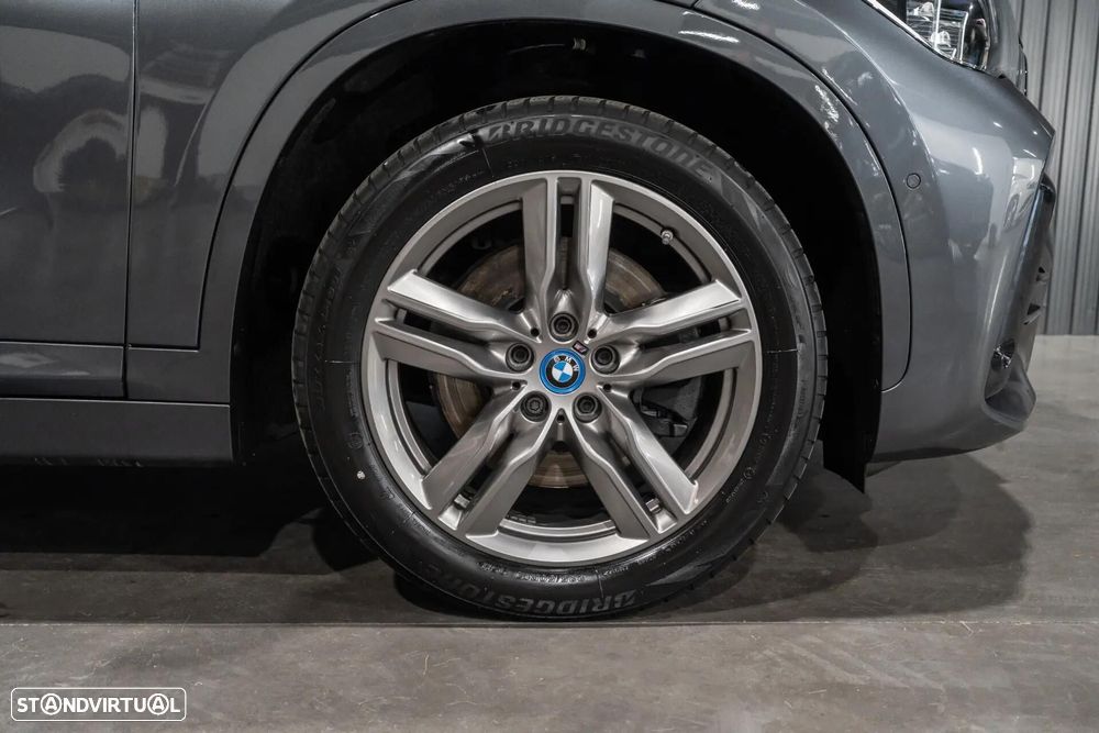 BMW X1 xDrive25e Pack Desportivo M - 38