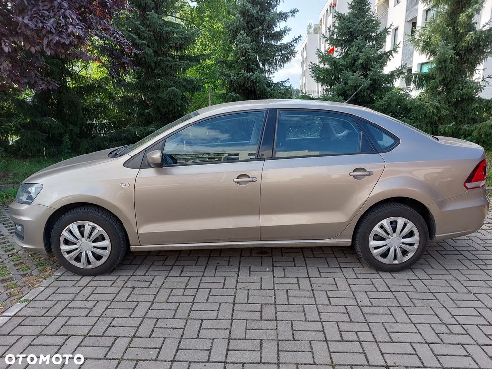 Volkswagen Polo - 4
