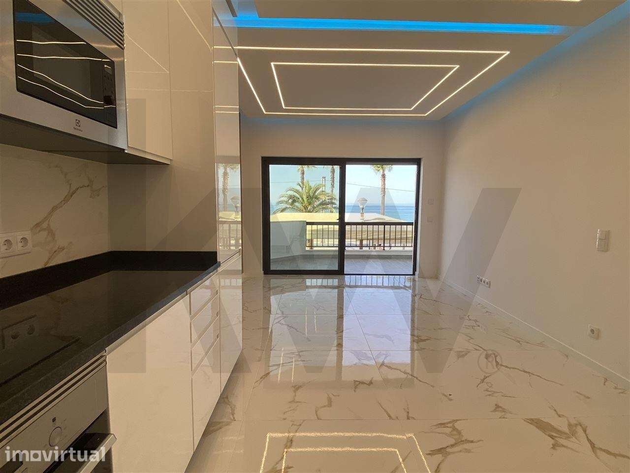 Apartamento T2+1 Renovado com vista mar - 1ª linha de mar em Quarteira - Grande imagem: 3/41