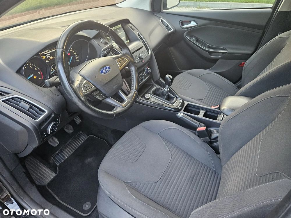 Ford Focus 1.5 EcoBoost STart-Stopp-System TITANIUM - 9