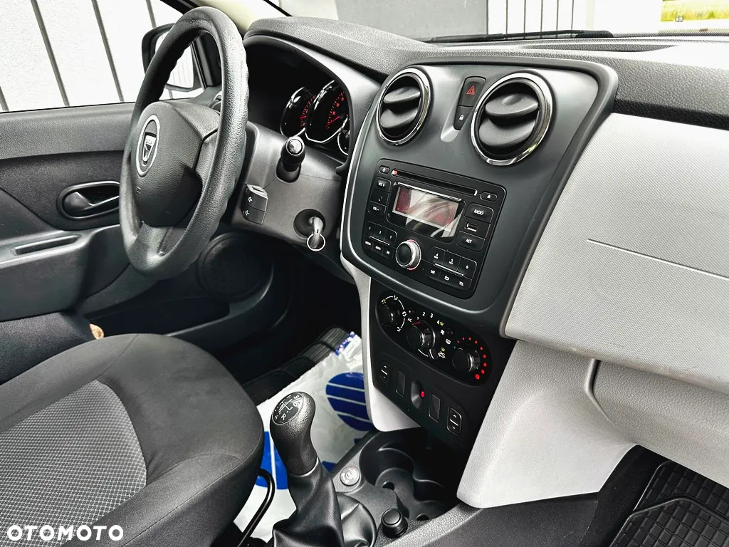 Dacia Sandero 1.2 16V 75 Ambiance - 11