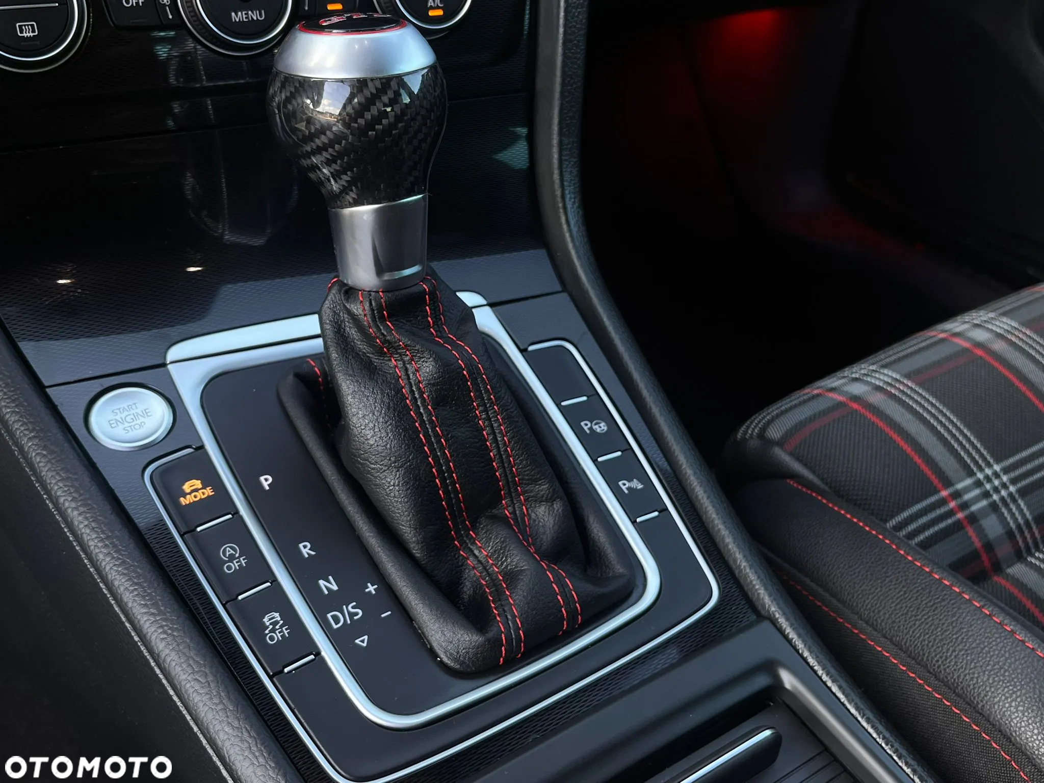 Volkswagen Golf GTI Performance BlueMotion Technology DSG - 17