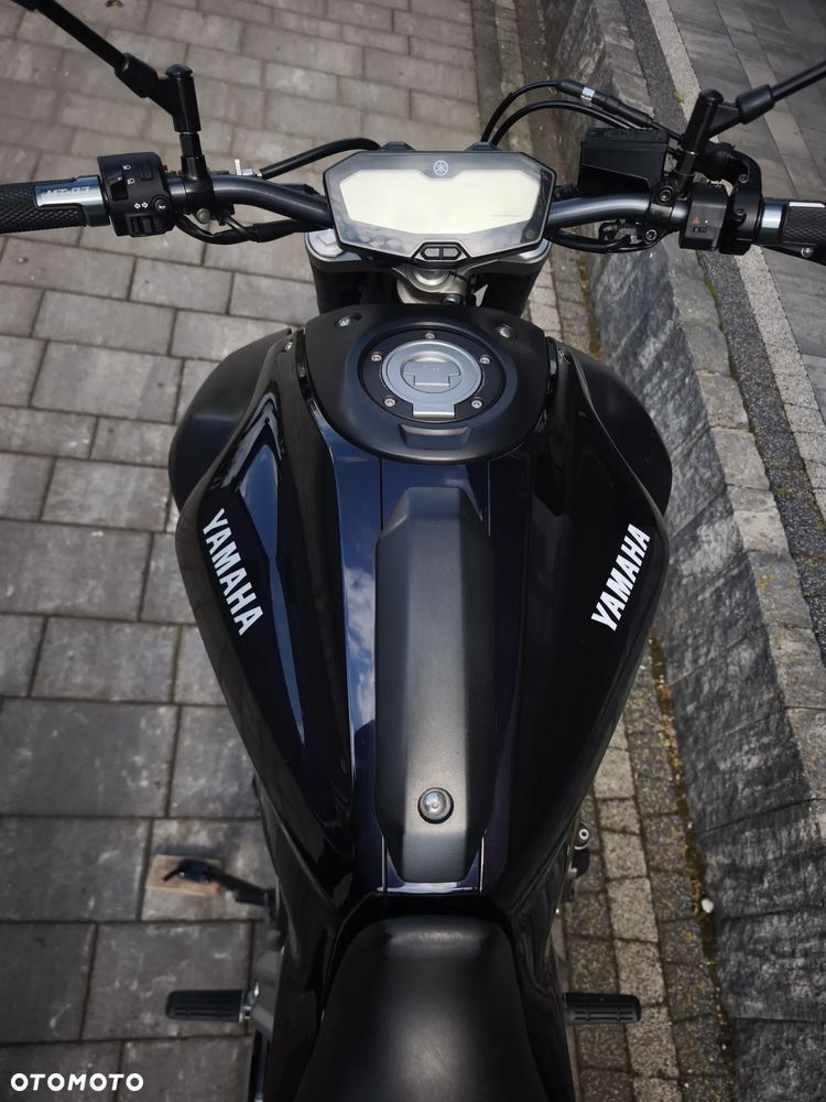 Yamaha MT - 22
