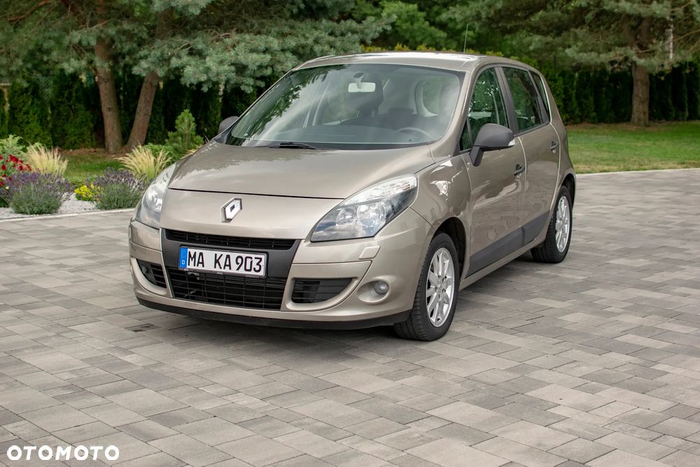 Renault Scenic - 10