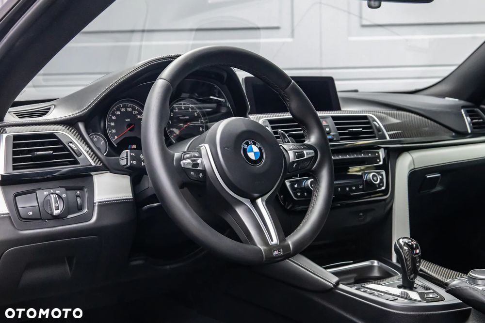 BMW M4 - 16