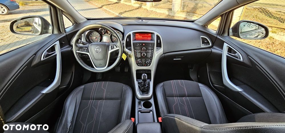 Opel Astra 1.4 Turbo 150 Jahre - 37