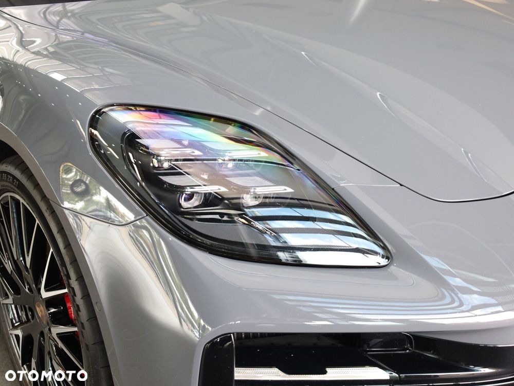 Porsche Panamera - 30