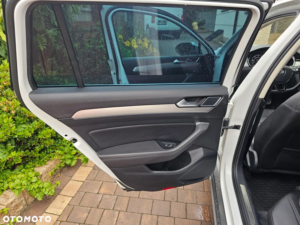 Volkswagen Passat 2.0 TDI BMT 4Mot Highline DSG - 24